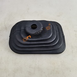 Gear lever dustproof